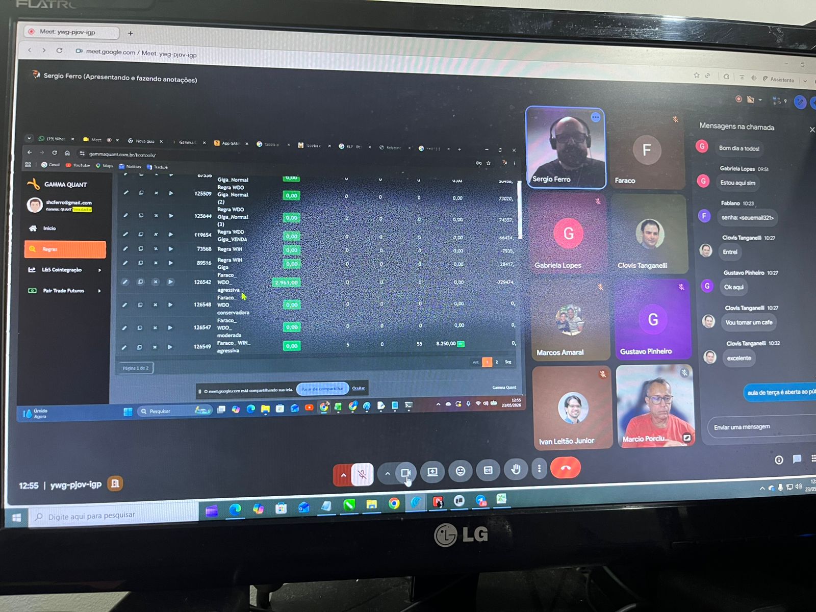 Sérgio Ferro conduzindo aula ao vivo na Plataforma Gamma Quant, com participantes interagindo pelo chat